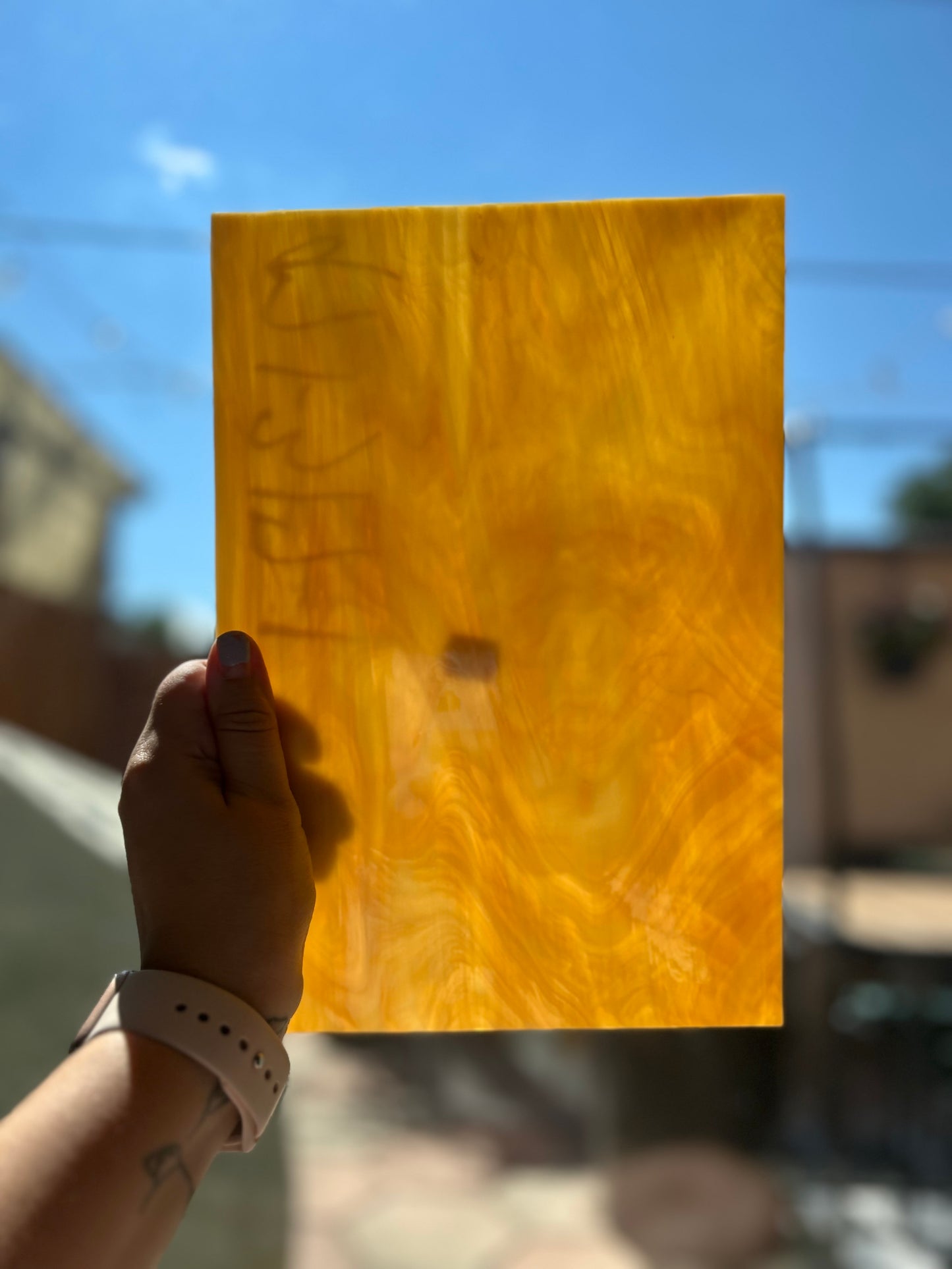 Medium Amber Spectrum